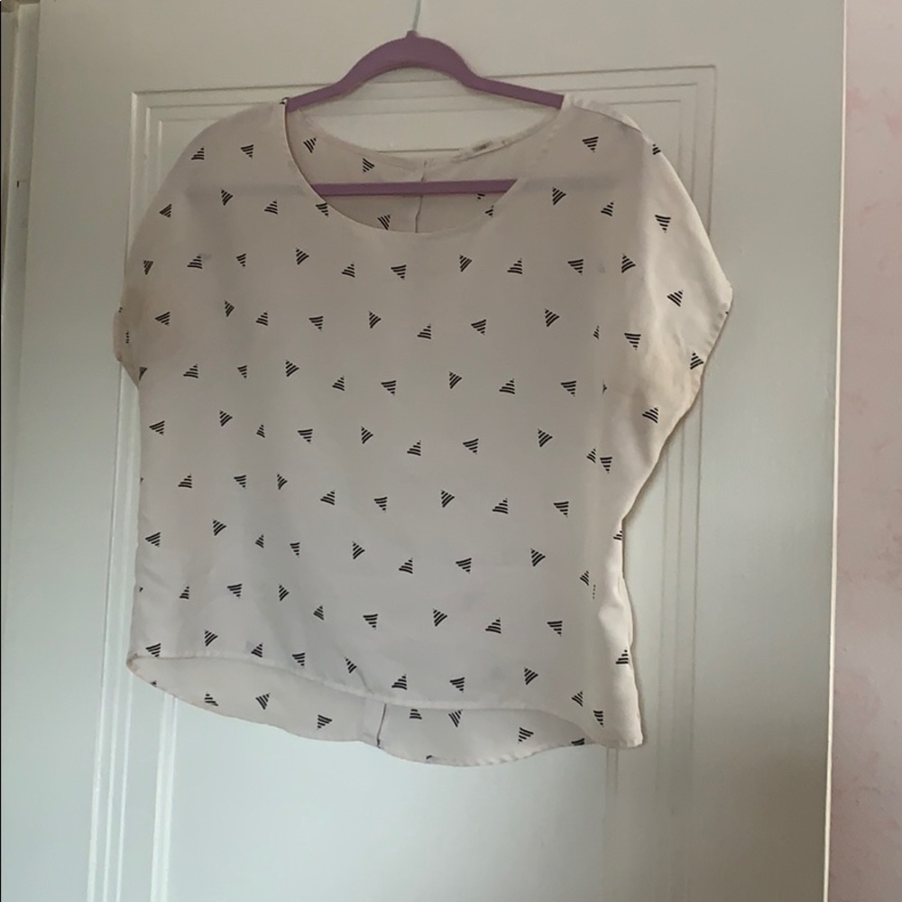 Triangle patterned blouse